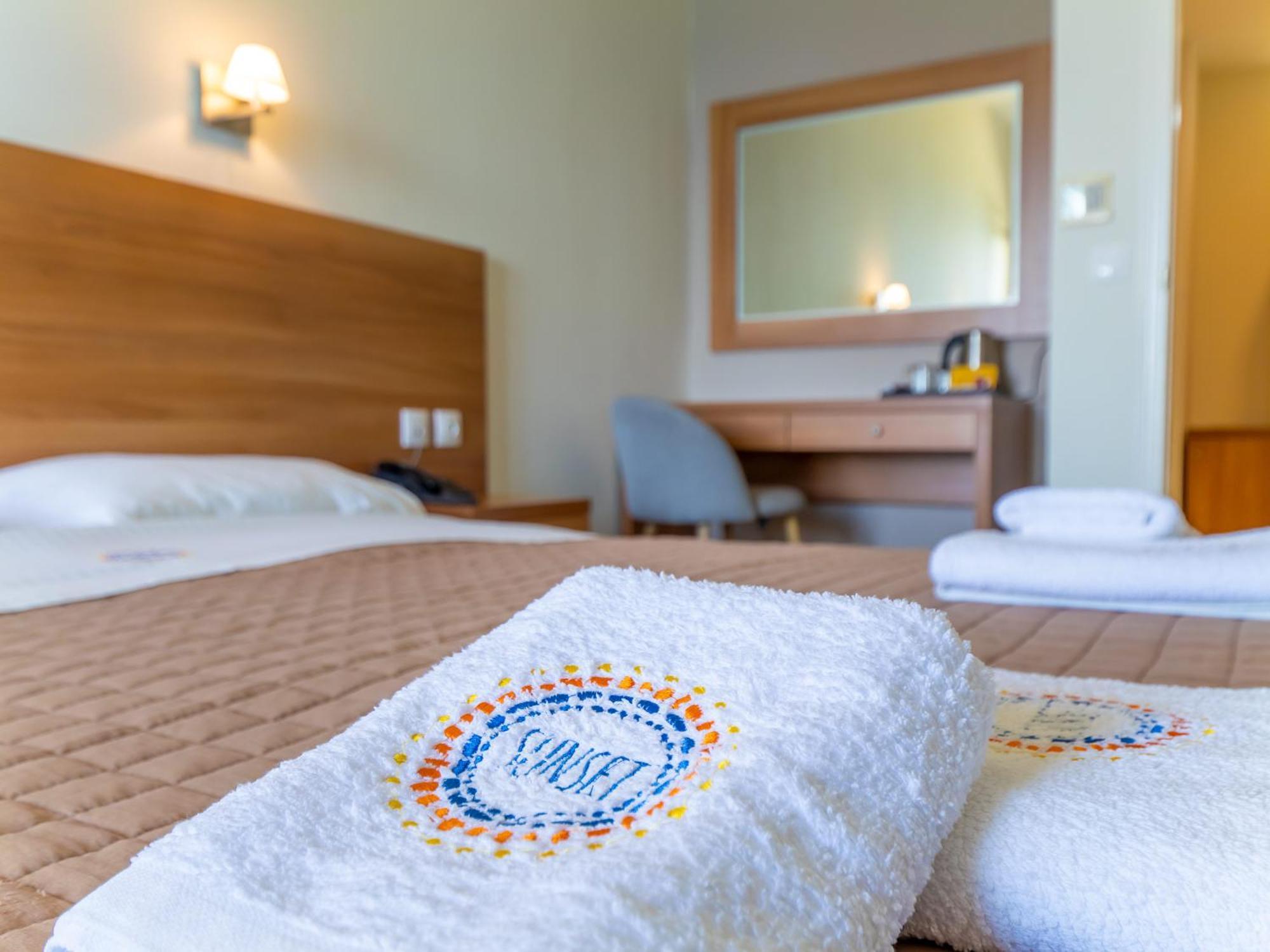 Sunset Hotel زيروبيغادو المظهر الخارجي الصورة